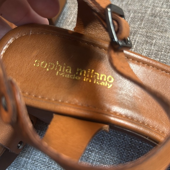 Sophia Milano Italian Leather Sandals - Picture 3 of 10